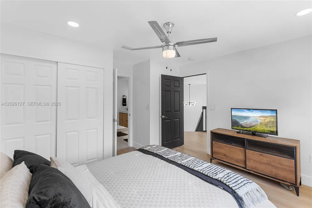 17027 NW 19th St, Pembroke Pines, FL 33028