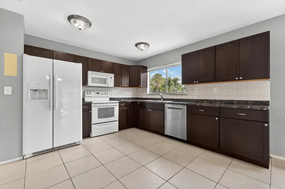261 SW Cherryhill Rd, Port St Lucie, FL 34953