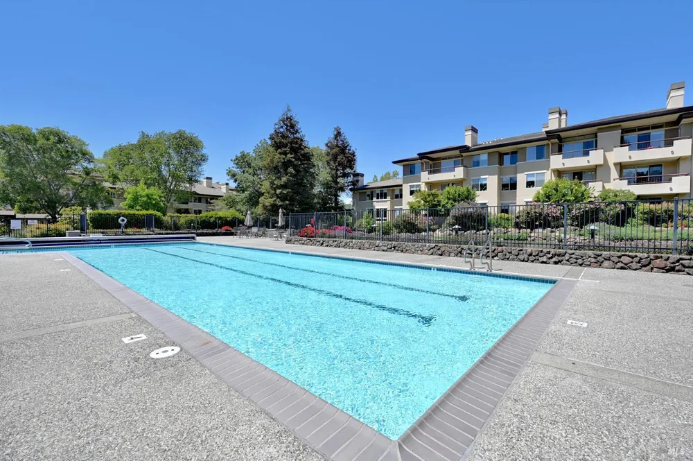 600 Deer Valley Rd, San Rafael, CA 94903