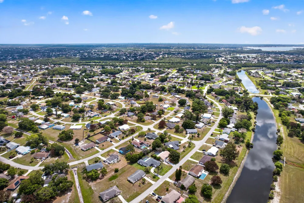 261 SW Cherryhill Rd, Port St Lucie, FL 34953