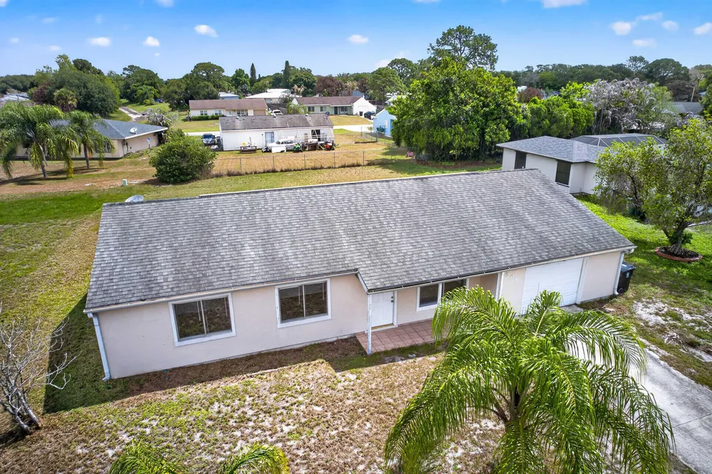 261 SW Cherryhill Rd, Port St Lucie, FL 34953