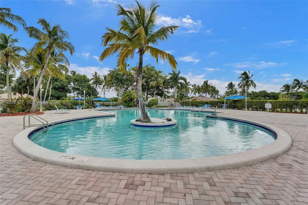 17027 NW 19th St, Pembroke Pines, FL 33028