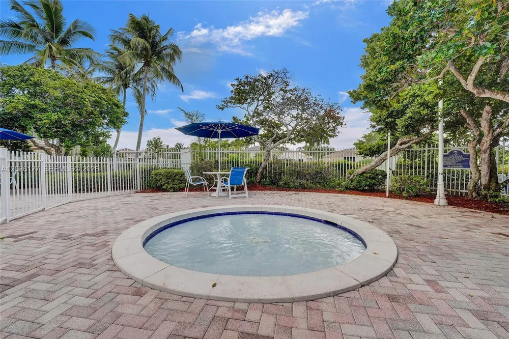17027 NW 19th St, Pembroke Pines, FL 33028