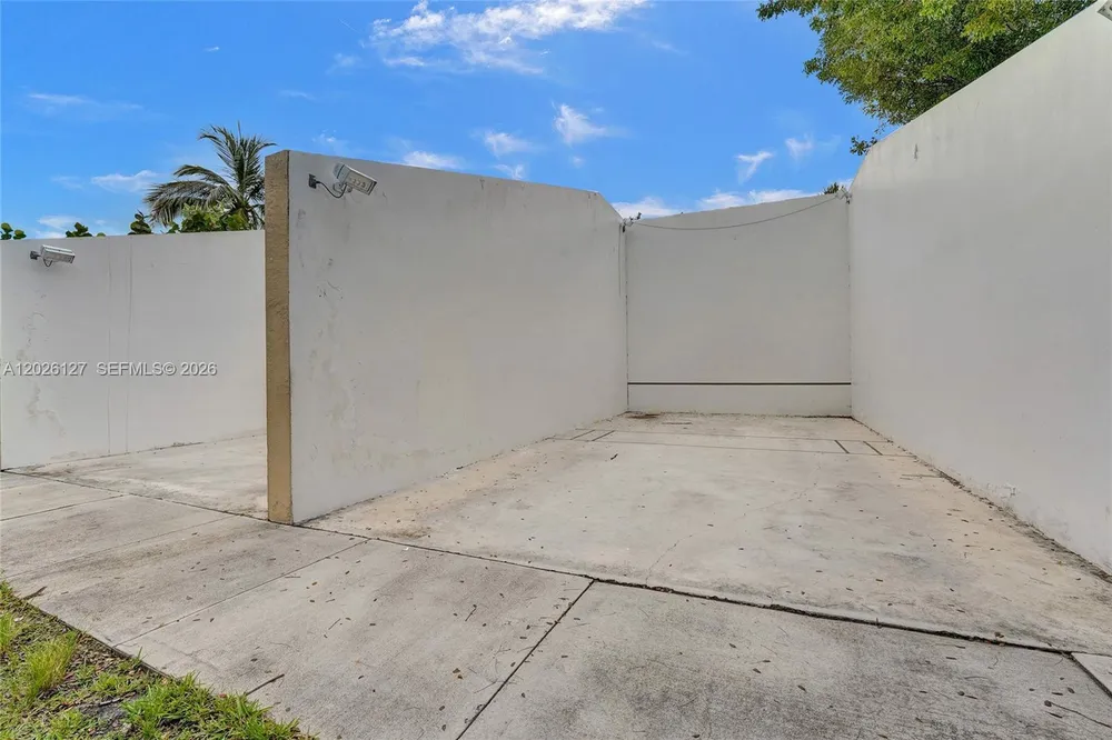 17027 NW 19th St, Pembroke Pines, FL 33028