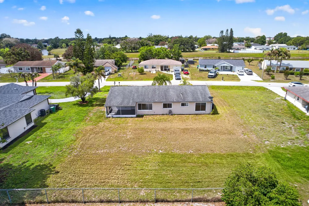 261 SW Cherryhill Rd, Port St Lucie, FL 34953
