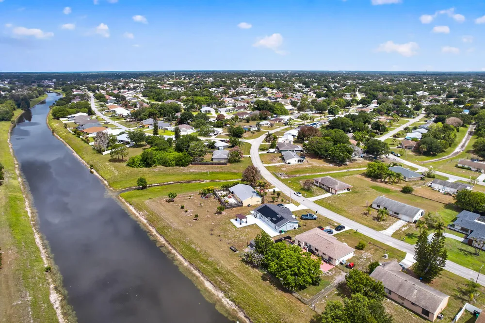261 SW Cherryhill Rd, Port St Lucie, FL 34953