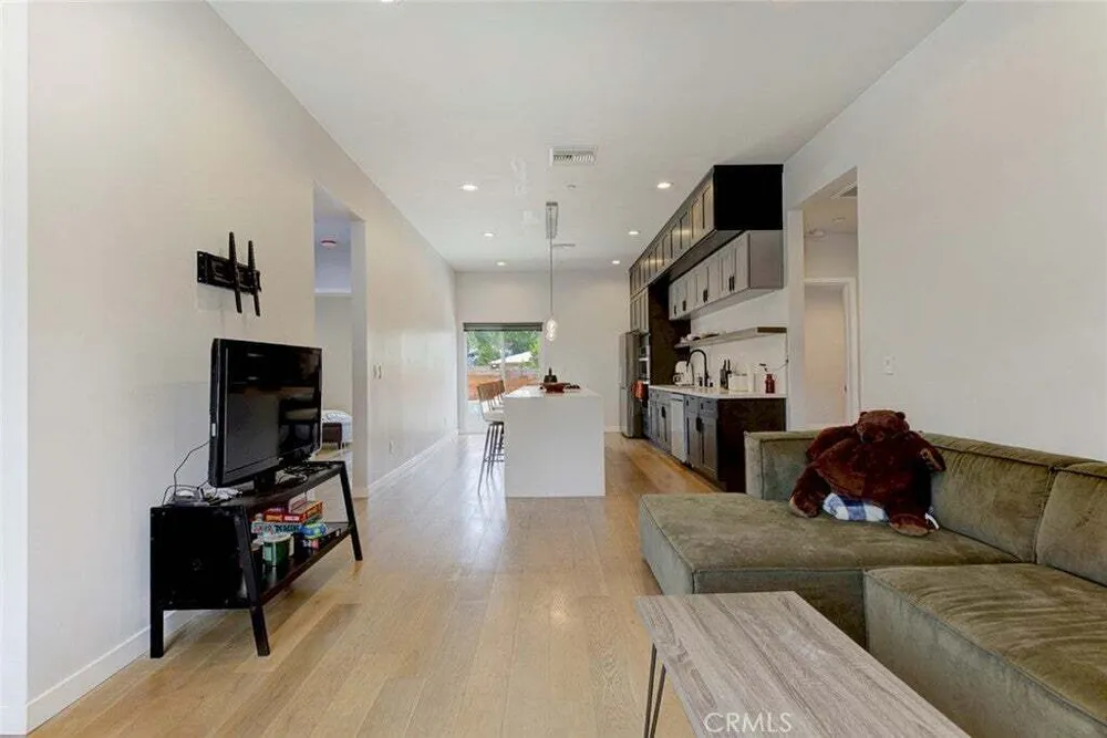 4523 Alumni Ave, Eagle Rock, CA 90041