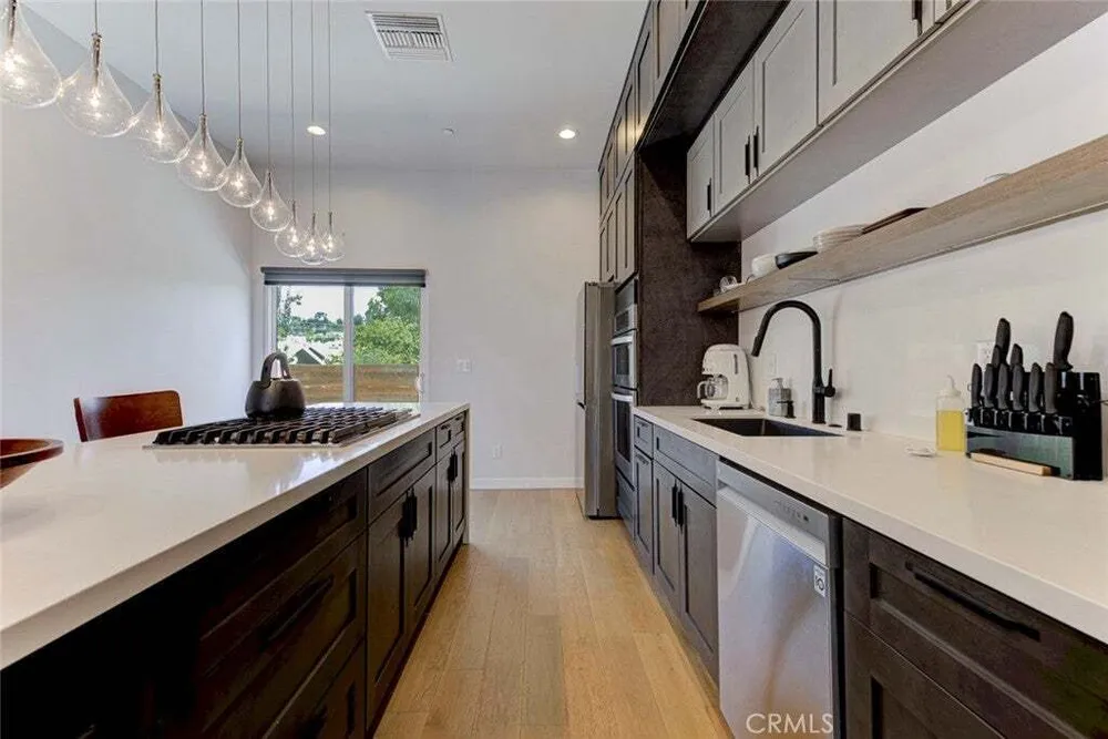 4523 Alumni Ave, Eagle Rock, CA 90041