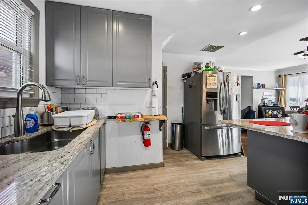 1494 Endicott Terrace, Teaneck, NJ 07666