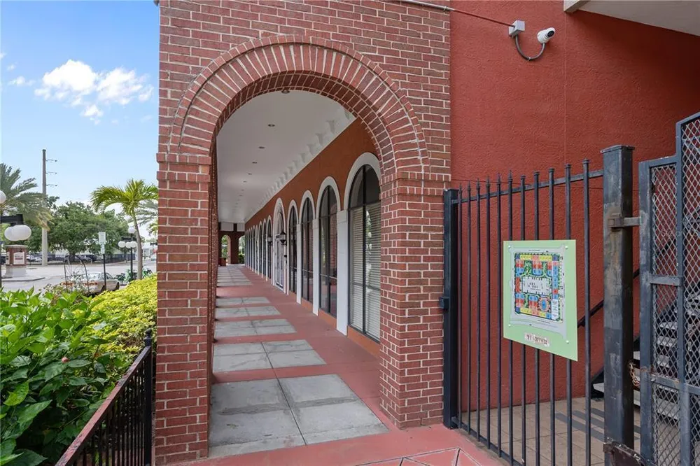 1810 E Palm Ave, Tampa, FL 33605