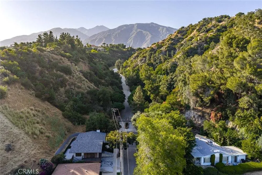 325 N Madison Ave, Monrovia, CA 91016