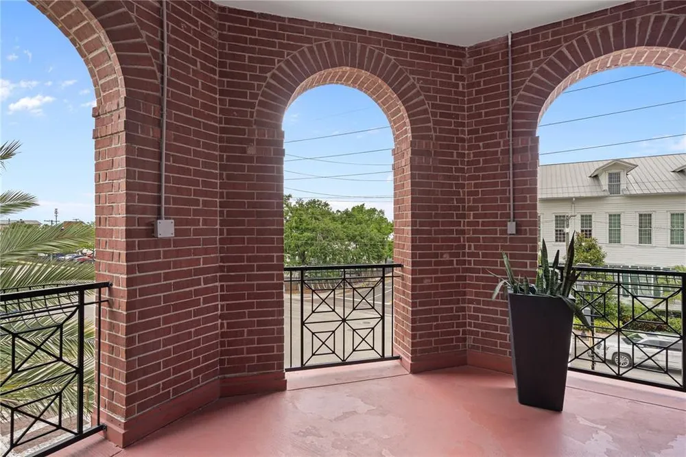 1810 E Palm Ave, Tampa, FL 33605
