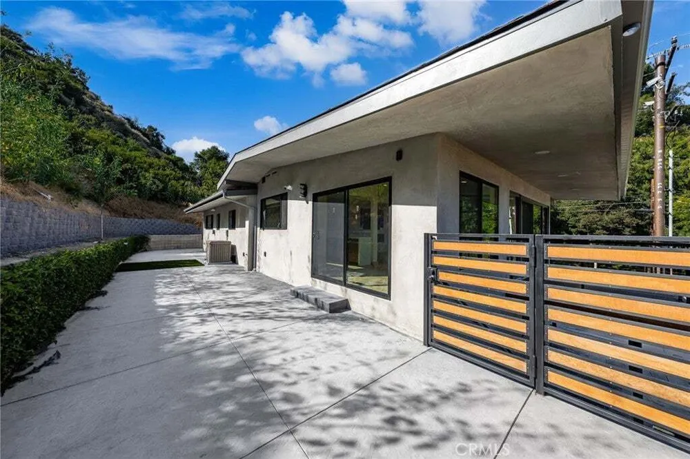 325 N Madison Ave, Monrovia, CA 91016