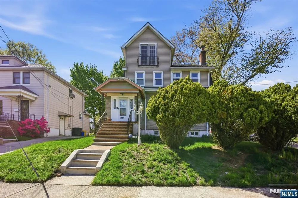 1494 Endicott Terrace, Teaneck, NJ 07666