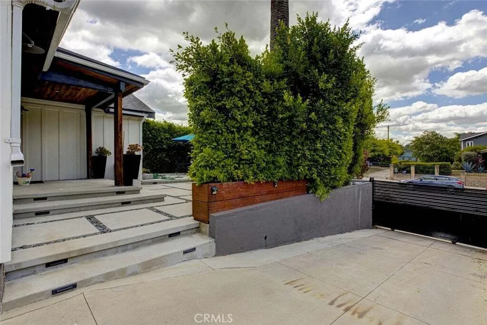 4523 Alumni Ave, Eagle Rock, CA 90041