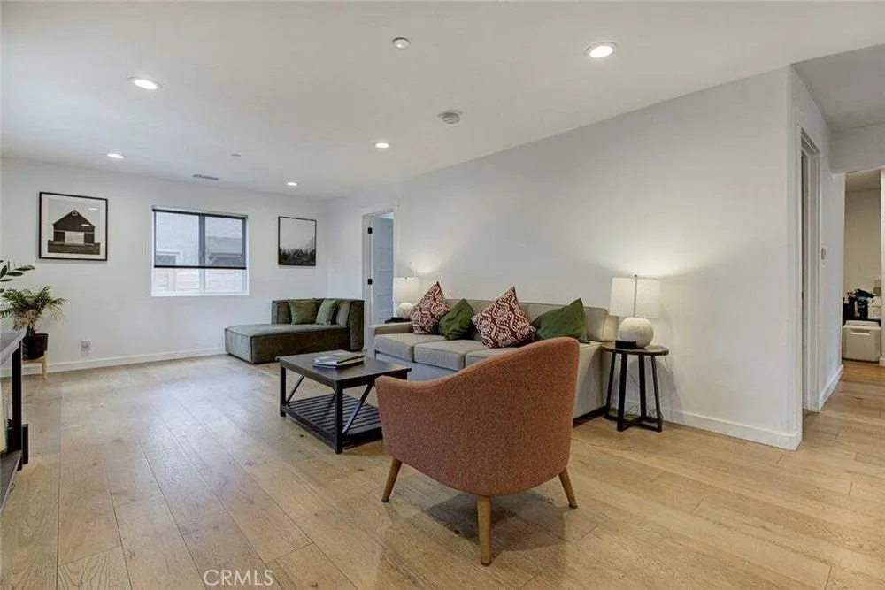 4523 Alumni Ave, Eagle Rock, CA 90041