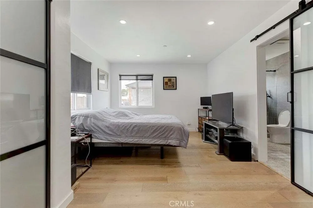 4523 Alumni Ave, Eagle Rock, CA 90041