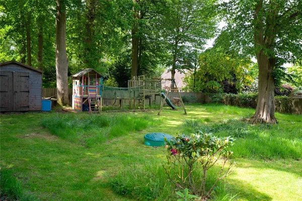 Woolverstone, Ipswich, IP9 photo 2