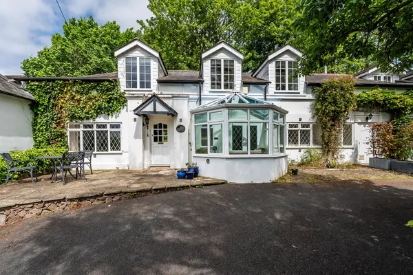Southlands Lane, Tandridge, RH8 photo 1