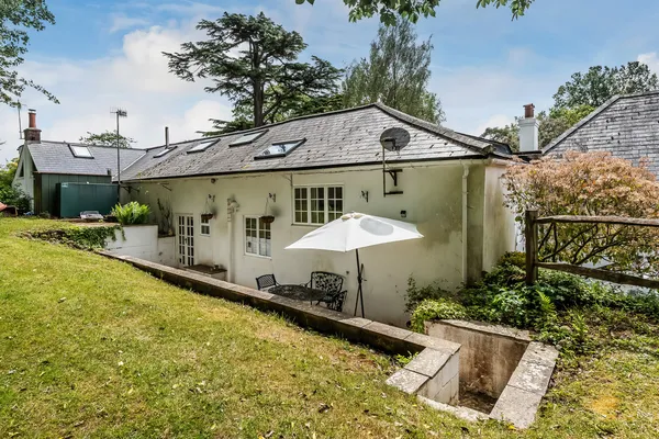 Southlands Lane, Tandridge, RH8 photo 10