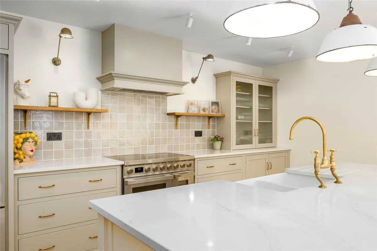 Sturt Farm, Burford, Oxfordshire, OX18
