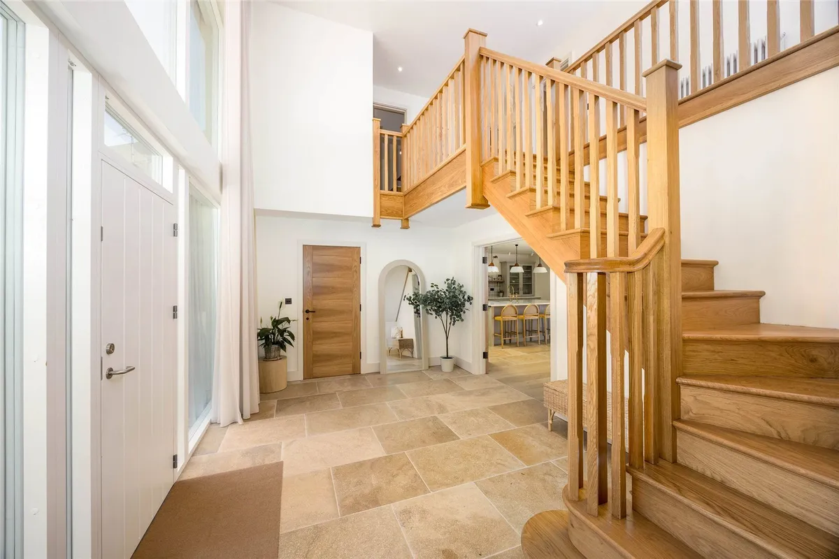 Sturt Farm, Burford, Oxfordshire, OX18