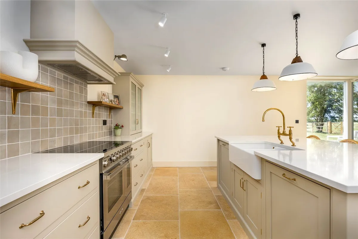 Sturt Farm, Burford, Oxfordshire, OX18