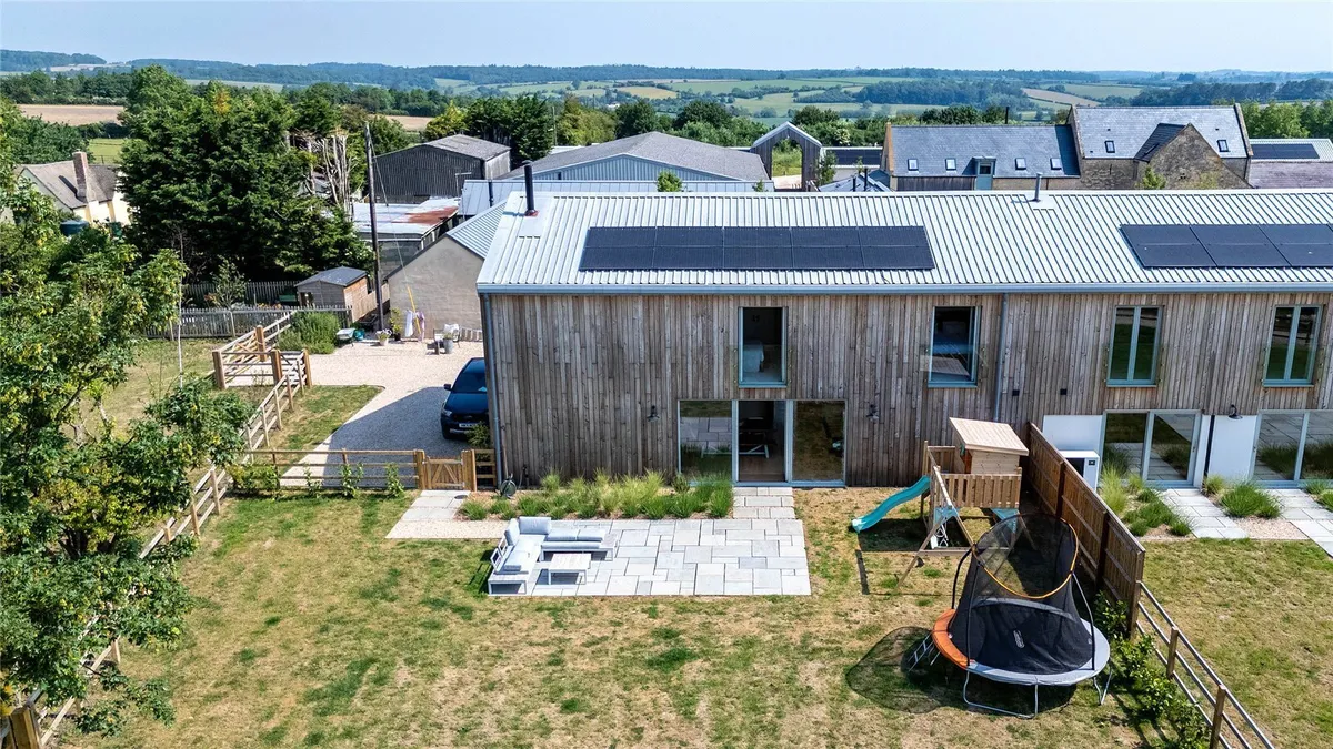 Sturt Farm, Burford, Oxfordshire, OX18