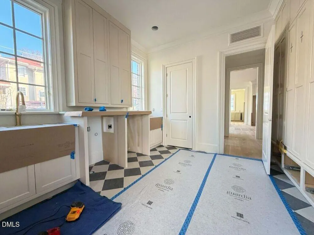 1515 Saint Marys St, Raleigh, NC 27608