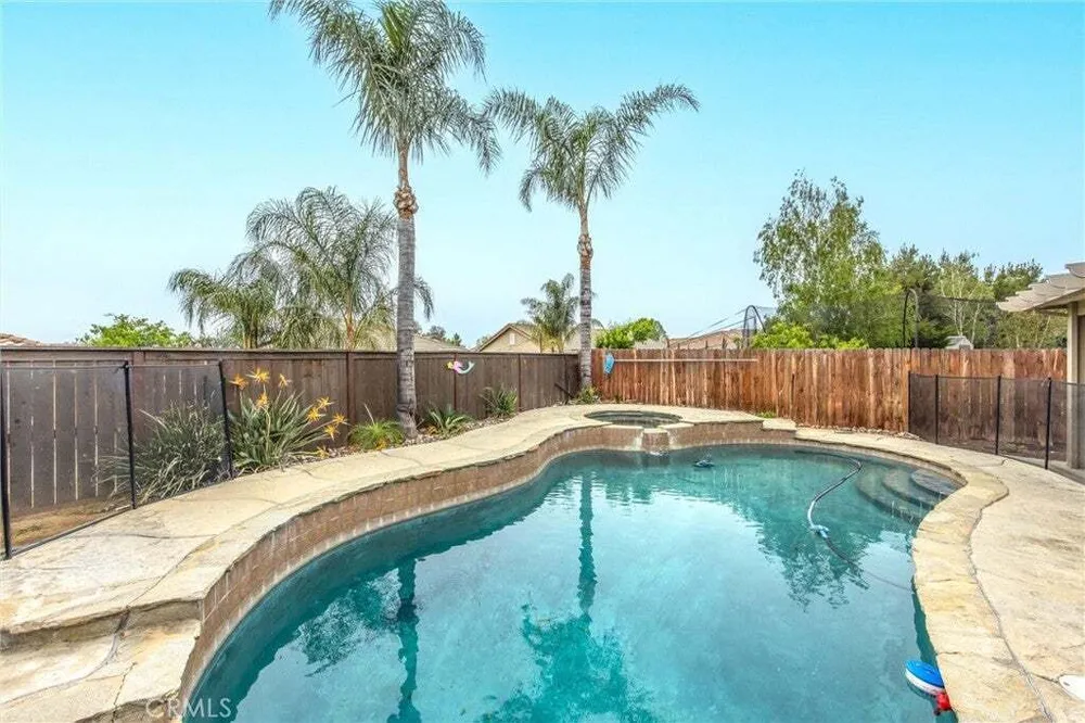 1659 Mariposa Pl, Beaumont, CA 92223
