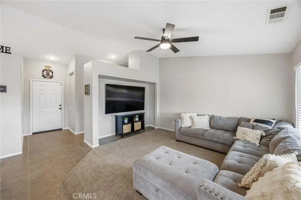 1659 Mariposa Pl, Beaumont, CA 92223
