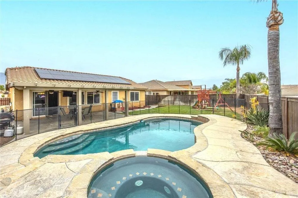 1659 Mariposa Pl, Beaumont, CA 92223