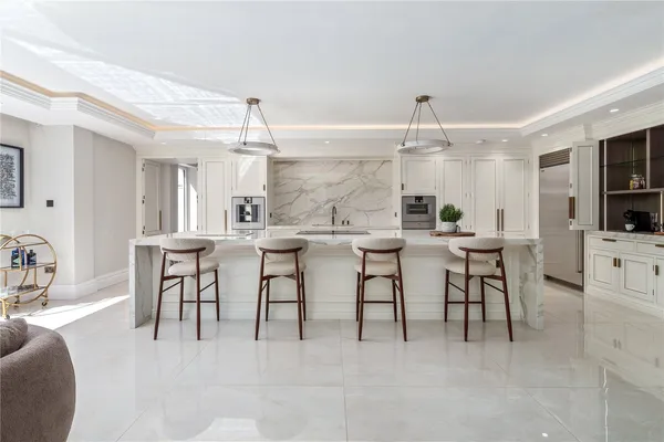 Sherbrook Rise, Wilmslow, SK9 photo 4