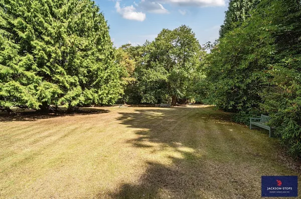 Daneswood, Heath Lane, MK17 photo 11