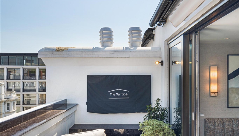 Fifth Floor Three Bedroom Penthouse To Let Prince of Wales Terrace, W8 Image 3