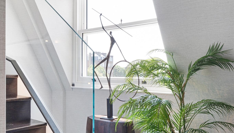 Fifth Floor Three Bedroom Penthouse To Let Prince of Wales Terrace, W8 Image 6