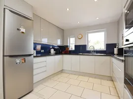 West Hanningfield Road, Great Baddow, Chelmsford thumb 3