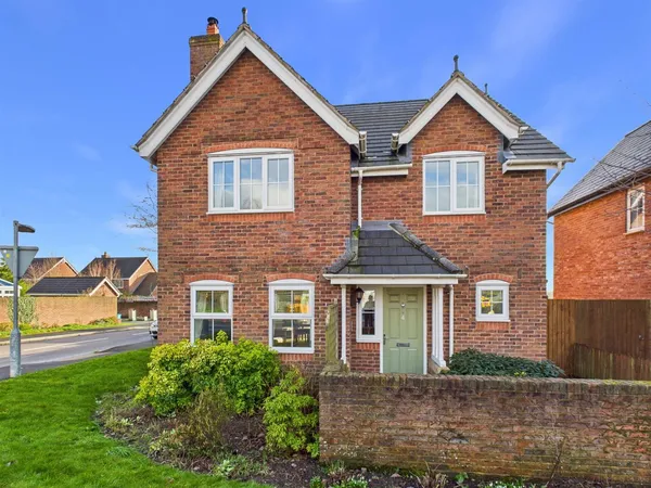4 Parc Llwyfen, Llanymynech