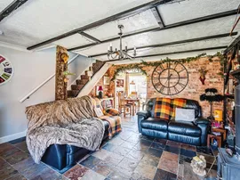 Tweedsmuir Close, Eastbourne thumb 3
