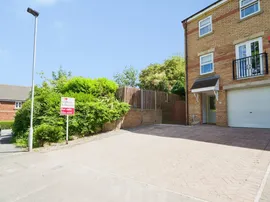 Elmwood Way, Barnsley photo