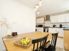 Elmwood Way, Barnsley thumb 3