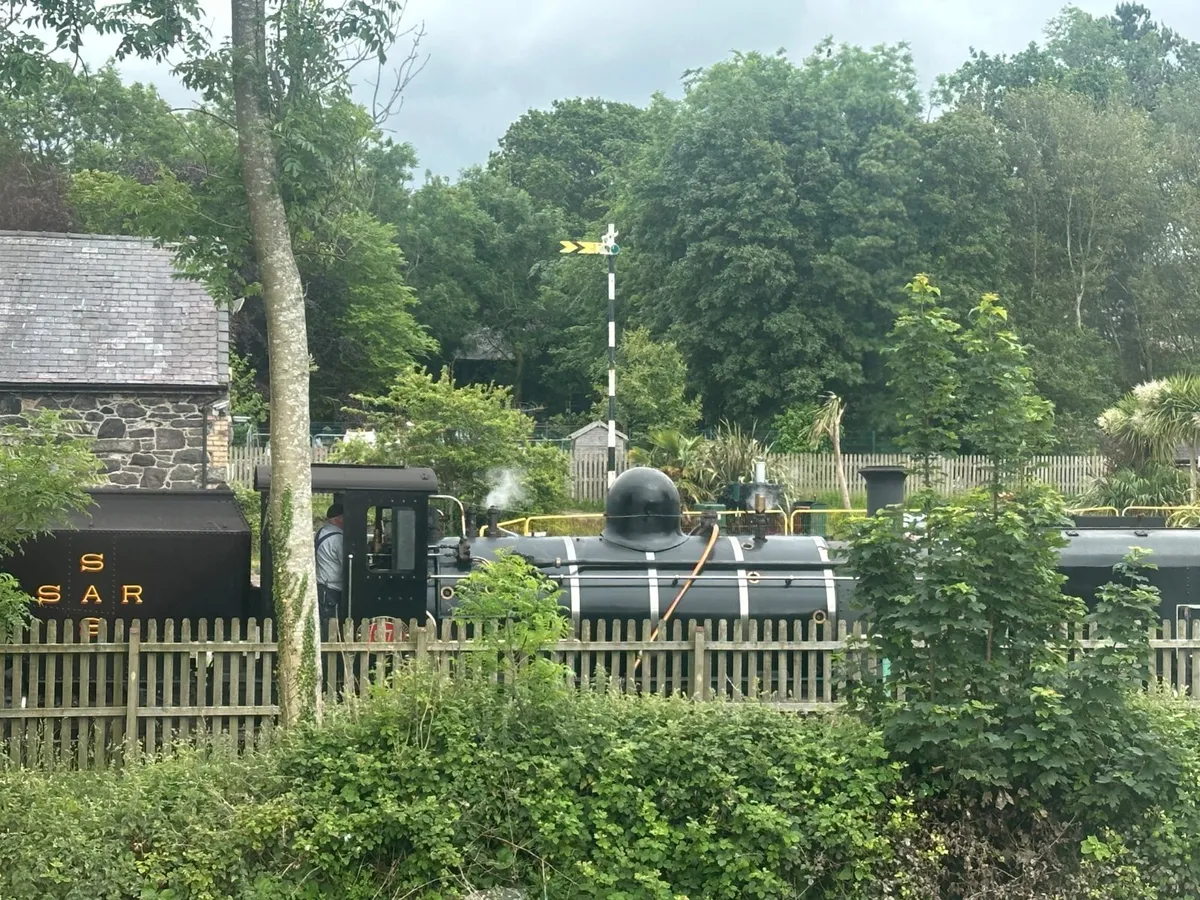 Dinas Cottages, Dinas, Gwynedd, LL54