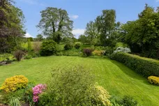 Snailing Lane, Greatham, GU33 photo 3