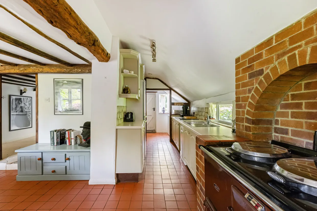 Snailing Lane, Greatham, GU33 photo 8