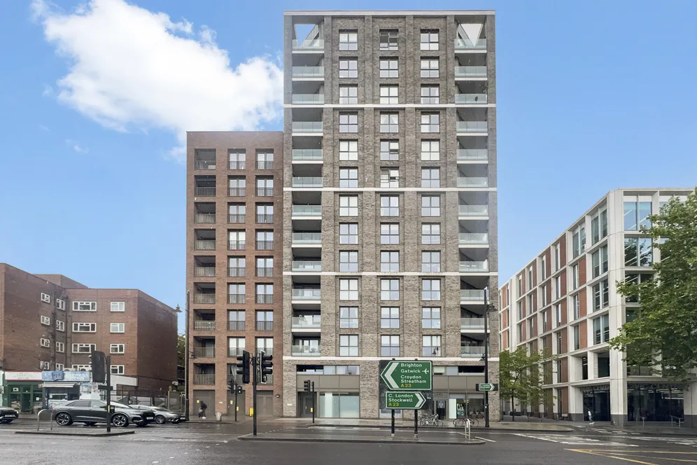 Brixton Hill, London, SW2 photo 2