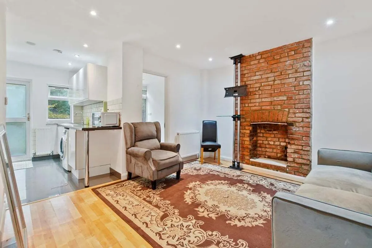 Braemar Avenue, London, NW10