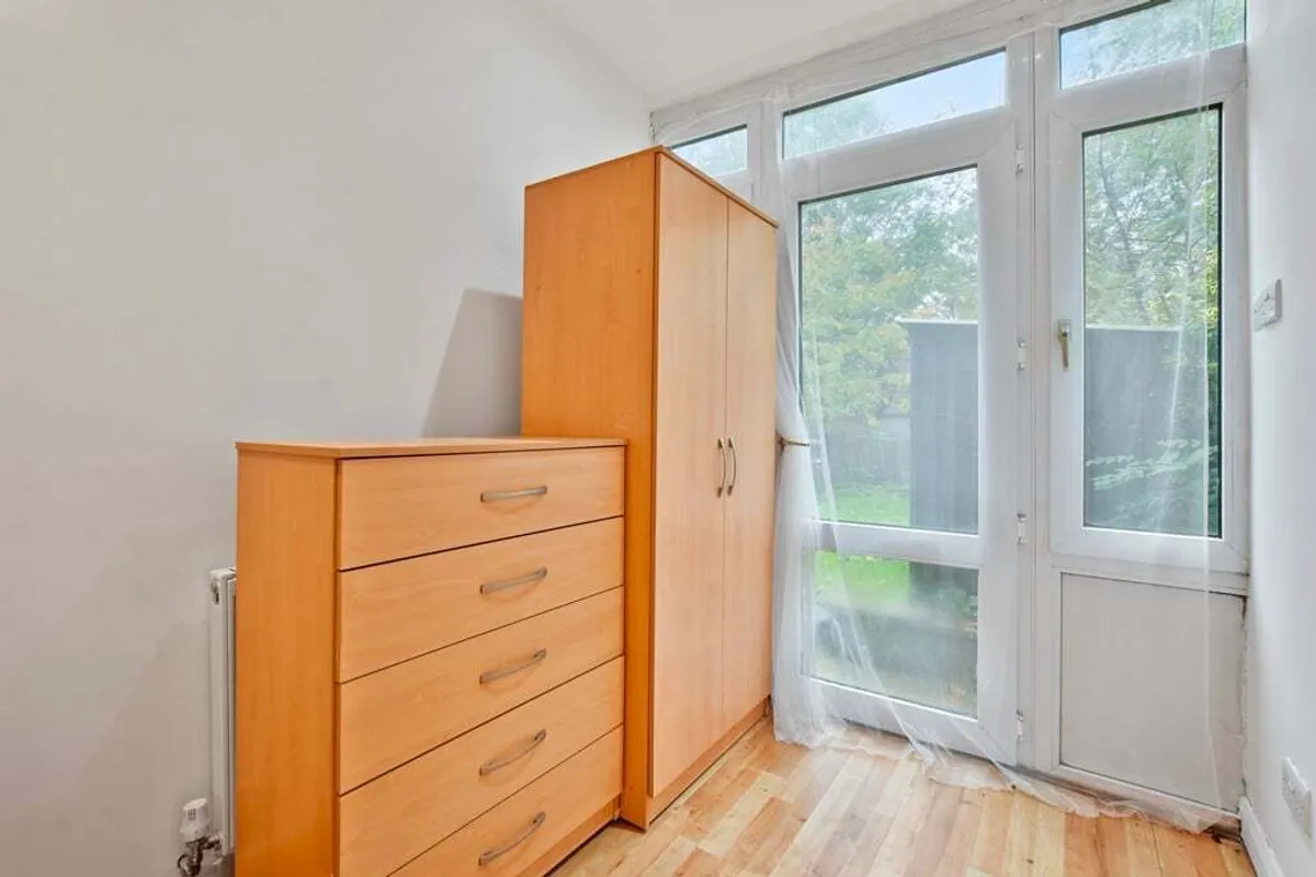Braemar Avenue, London, NW10