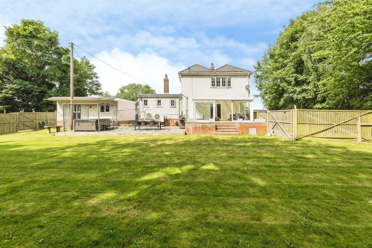 Thorne Road, East Cowick, Goole