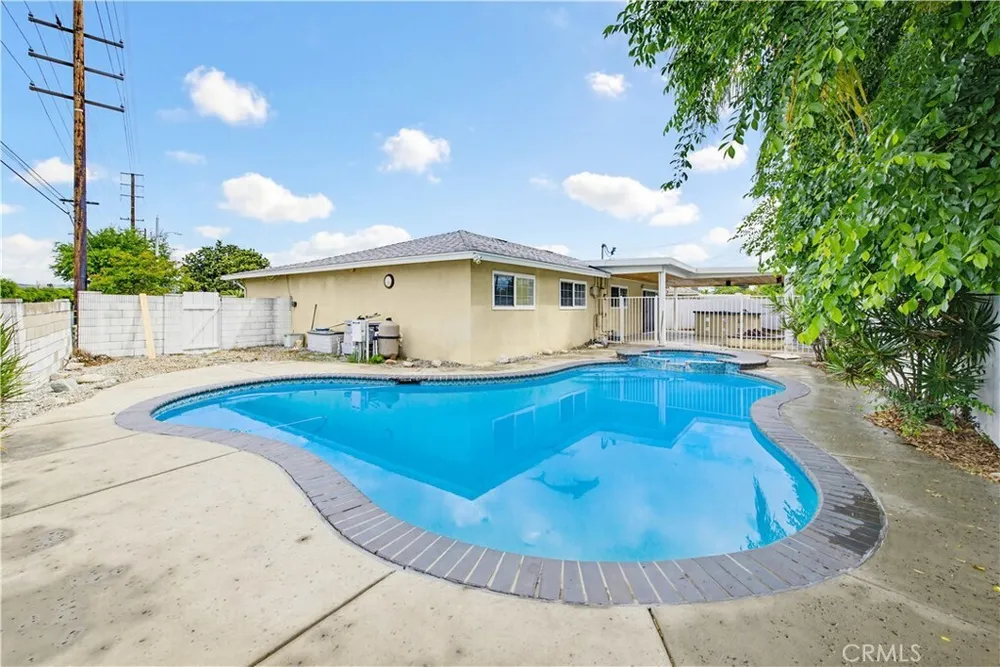 16202 Marlinton Dr, Whittier, CA 90604-3627