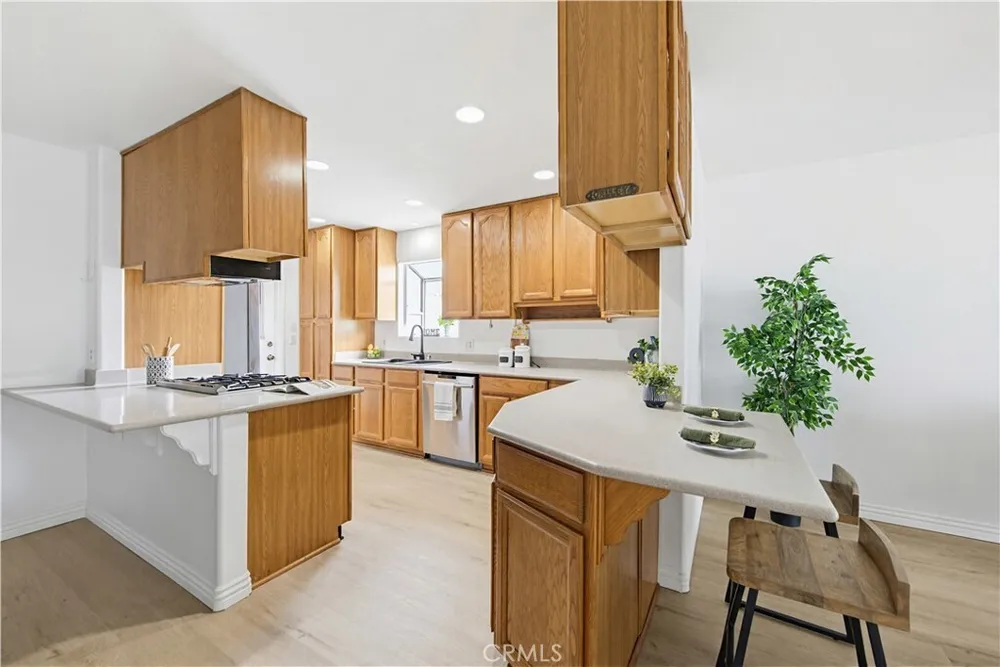 16202 Marlinton Dr, Whittier, CA 90604-3627